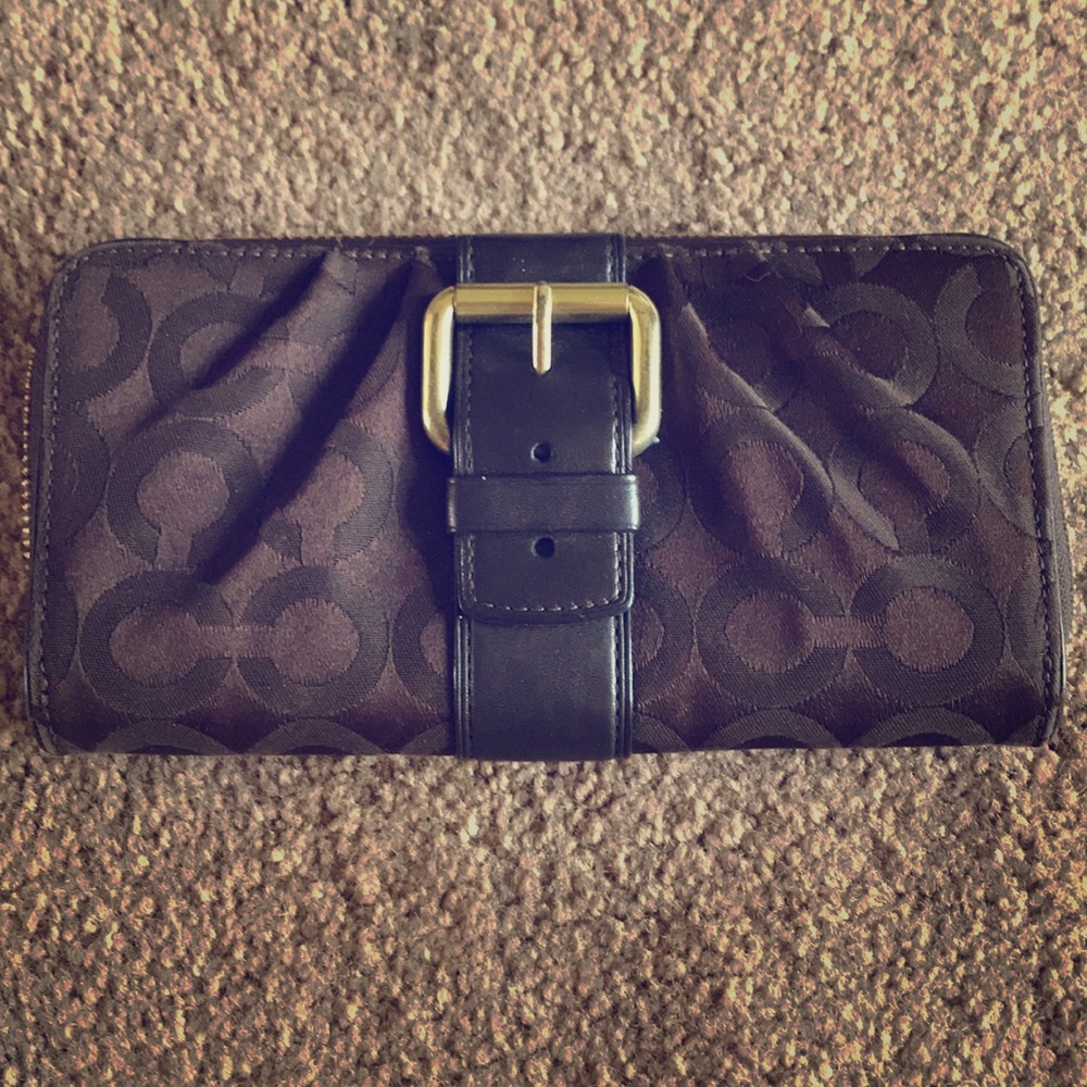 Coach wallet